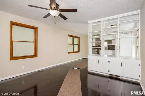 2345 Yale Blvd, Springfield, IL 62703 photo 3