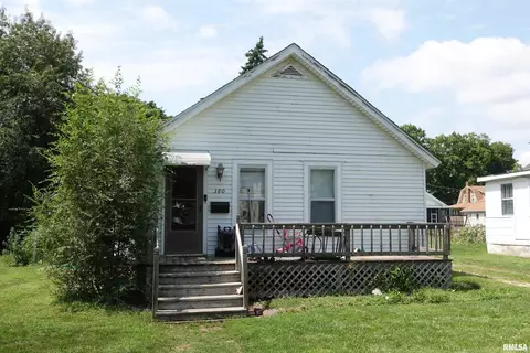 380 Maple Ave, Galesburg, IL 61401