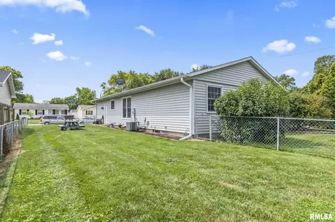 2100 Darby St, Springfield, IL 62702 photo 30