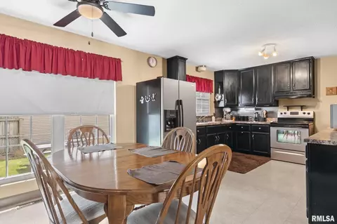 2100 Darby St, Springfield, IL 62702 photo 13