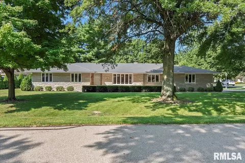 3 Lorrie Ln, Springfield, IL 62703