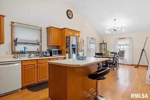 2406 Harrier Rd, Springfield, IL 62711 photo 9