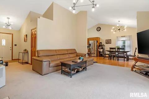 2406 Harrier Rd, Springfield, IL 62711 photo 5