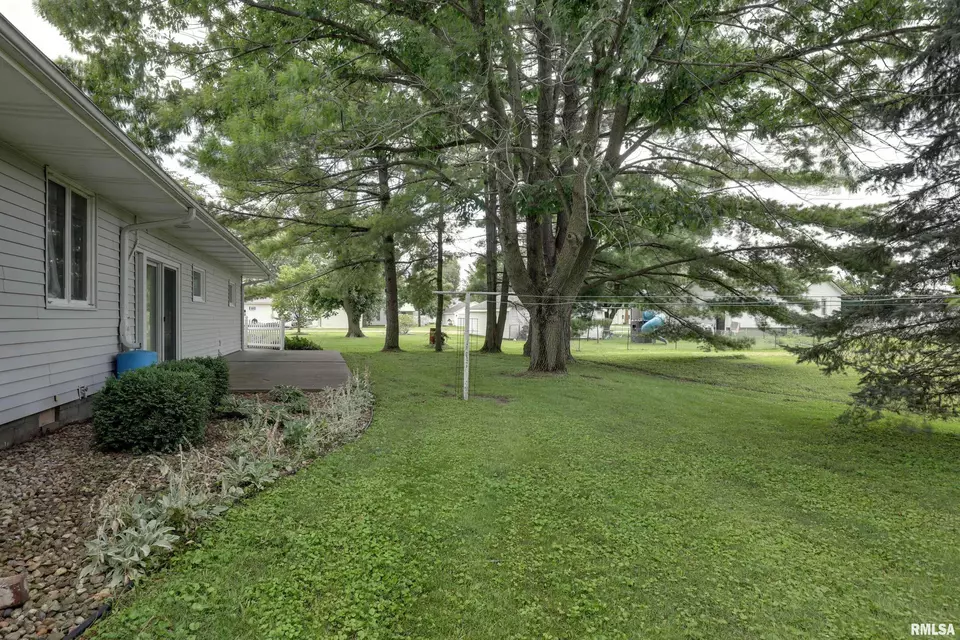  203 Quincy St, Golden, IL 62339 photo 27