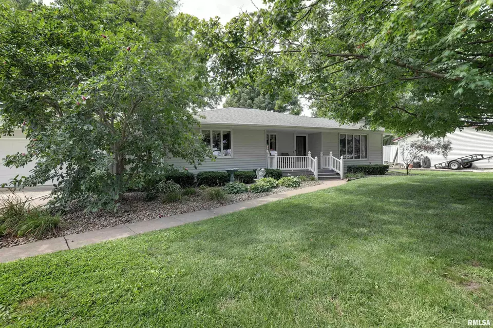  203 Quincy St, Golden, IL 62339 photo 30