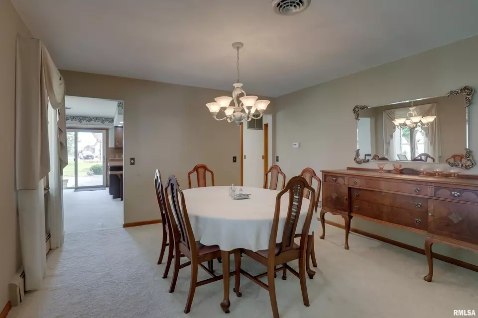  203 Quincy St, Golden, IL 62339 photo 7