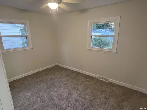73 Foresters Ln, Springfield, IL 62704 photo 10