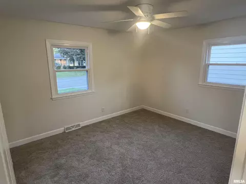 73 Foresters Ln, Springfield, IL 62704 photo 9