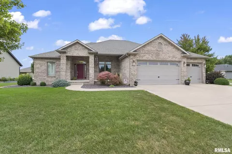 2004 Providence Ln, Springfield, IL 62711