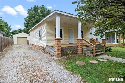 415 Interurban St, Auburn, IL 62615