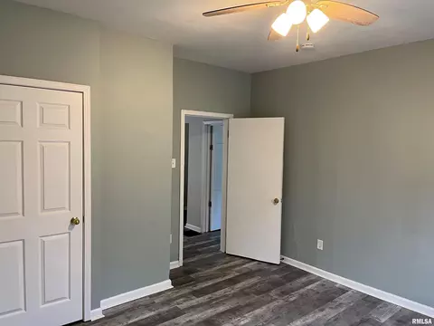 1160 N 3rd St, Springfield, IL 62702 photo 18