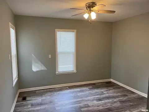 1160 N 3rd St, Springfield, IL 62702 photo 16