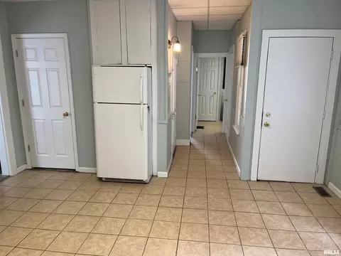 1160 N 3rd St, Springfield, IL 62702 photo 7