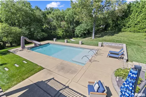 Exterior - 1908 Oak Creek Rd, Springfield, IL 62704 photo 18 of 19