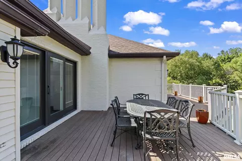 Exterior - 1908 Oak Creek Rd, Springfield, IL 62704 photo 16 of 19