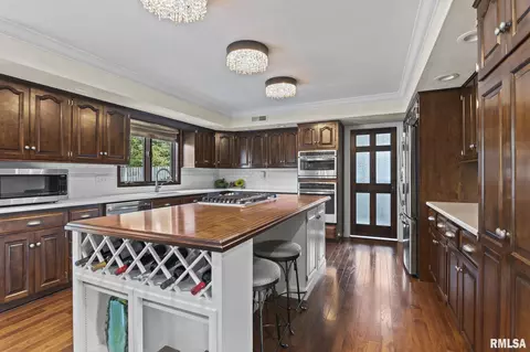 Kitchen - 1908 Oak Creek Rd, Springfield, IL 62704 photo 1 of 6
