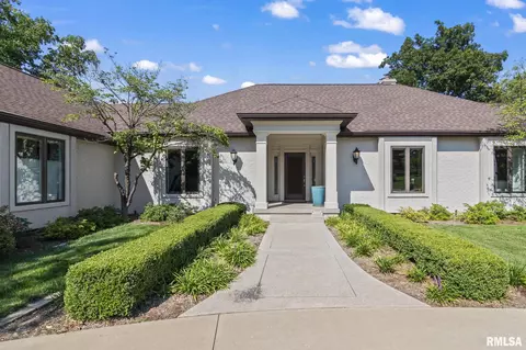 Exterior - 1908 Oak Creek Rd, Springfield, IL 62704 photo 6 of 19