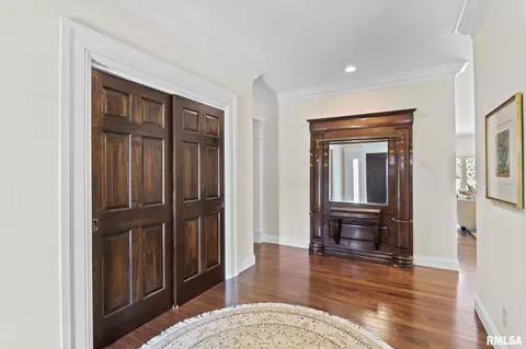 Entry Way - 1908 Oak Creek Rd, Springfield, IL 62704 photo 2 of 4