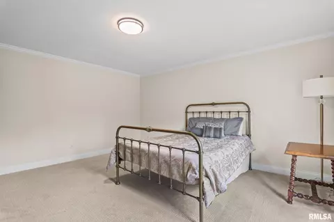 Bedroom - 1908 Oak Creek Rd, Springfield, IL 62704 photo 4 of 9
