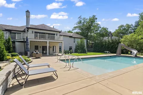 Exterior - 1908 Oak Creek Rd, Springfield, IL 62704 photo 3 of 19