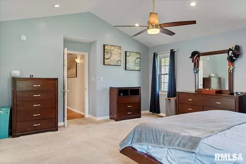 Bedroom - 25 Rolling Meadows Ln, Springfield, IL 62711 photo 3 of 5