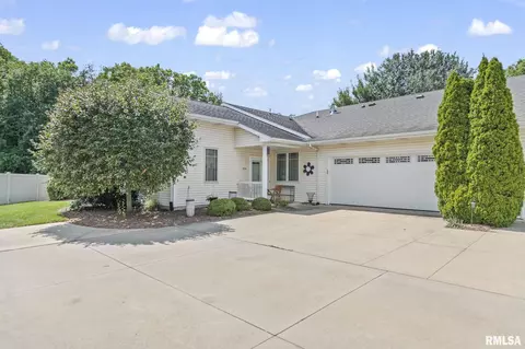 3434 Pinyon Dr, Springfield, IL 62711 photo 2