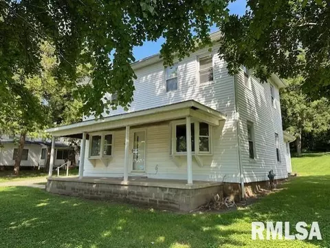 228 N Bluff St, Bluffs, IL 62621