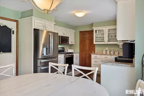 308 Old Tippecanoe Dr, Springfield, IL 62711 photo 16