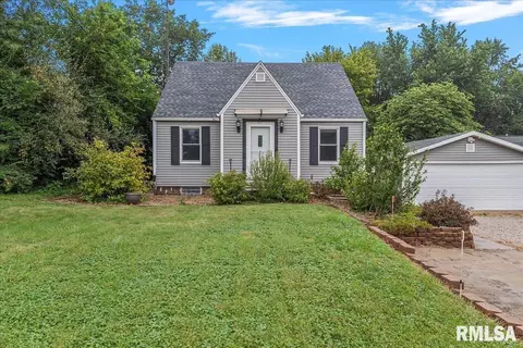 11045 Buckhart Rd, Mechanicsburg, IL 62545