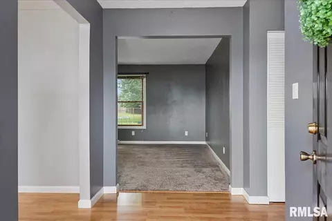 2713 Cheshire Rd, Springfield, IL 62703 photo 2