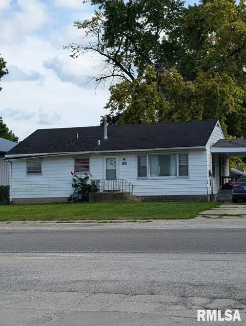 2116 E North Grand Ave, Springfield, IL 62702 photo 2