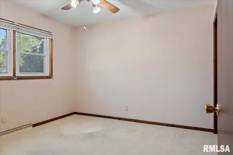 2213 Keokuk Dr, Springfield, IL 62702 photo 17