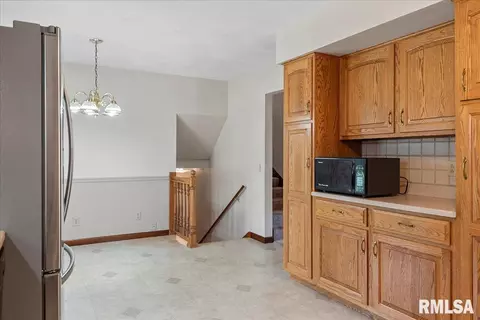 2213 Keokuk Dr, Springfield, IL 62702 photo 11