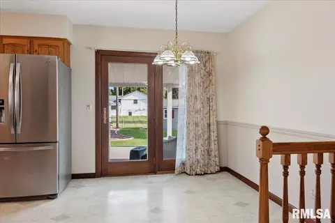 2213 Keokuk Dr, Springfield, IL 62702 photo 8