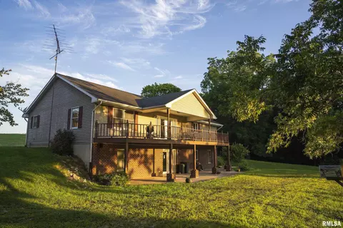 26041 Lake Pittsfield Dr, Griggsville, IL 62340