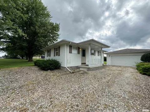 152 Starr Dr, Avon, IL 61415