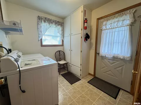 152 Starr Dr, Avon, IL 61415 photo 24