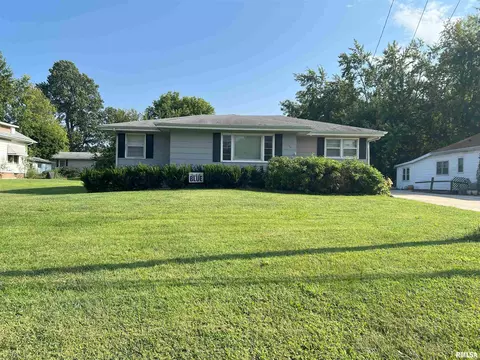 1505 Lafayette Ave, Jacksonville, IL 62650