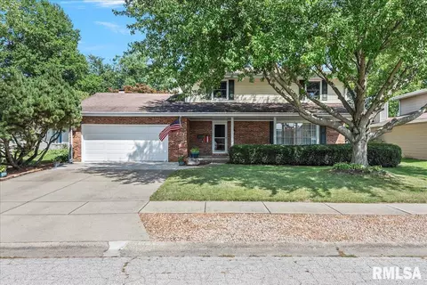 3004 Interlacken Dr, Springfield, IL 62704 photo 2