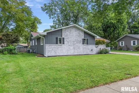 217 Deerhead Ln, Springfield, IL 62704 photo 3
