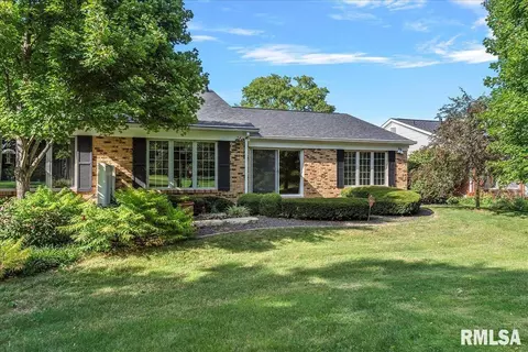 Exterior - 16 Turnberry Pl, Springfield, IL 62704 photo 4 of 7