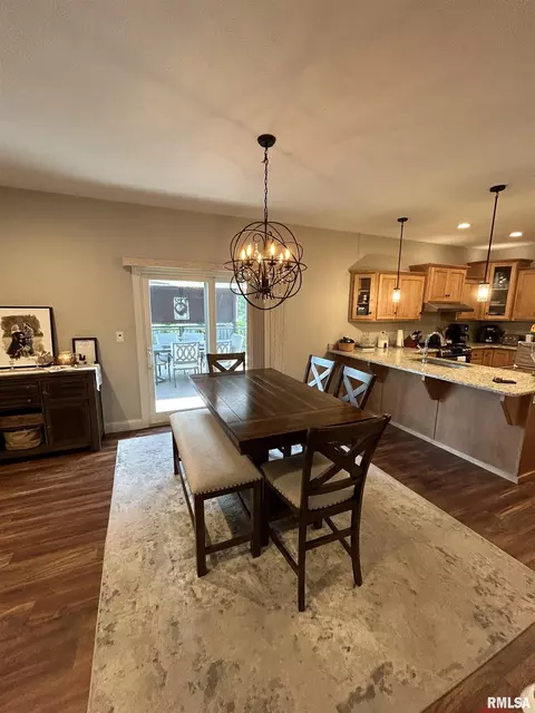 2108 Dubsdread Dr, Springfield, IL 62711 photo 7