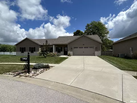 2108 Dubsdread Dr, Springfield, IL 62711