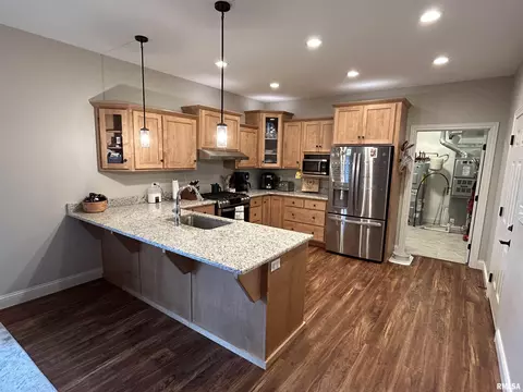 2108 Dubsdread Dr, Springfield, IL 62711 photo 11