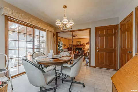 15 Pinehurst Rd, Lincoln, IL 62656 photo 12
