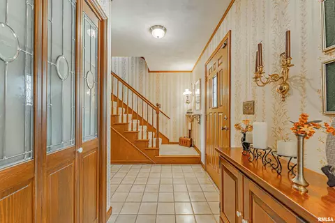 15 Pinehurst Rd, Lincoln, IL 62656 photo 4