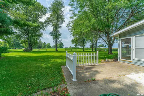 15 Pinehurst Rd, Lincoln, IL 62656 photo 33