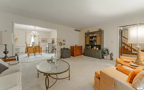 15 Pinehurst Rd, Lincoln, IL 62656 photo 6