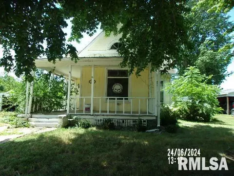 203 S Main St, Winchester, IL 62694