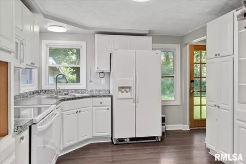 1706 E Pickett St, Springfield, IL 62703 photo 8